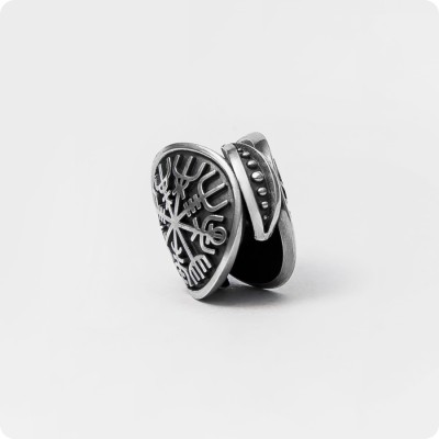 Шарм Вегвизир (Vegvisir) из серебра Шарм Вегвизир (Vegvisir) из серебра
